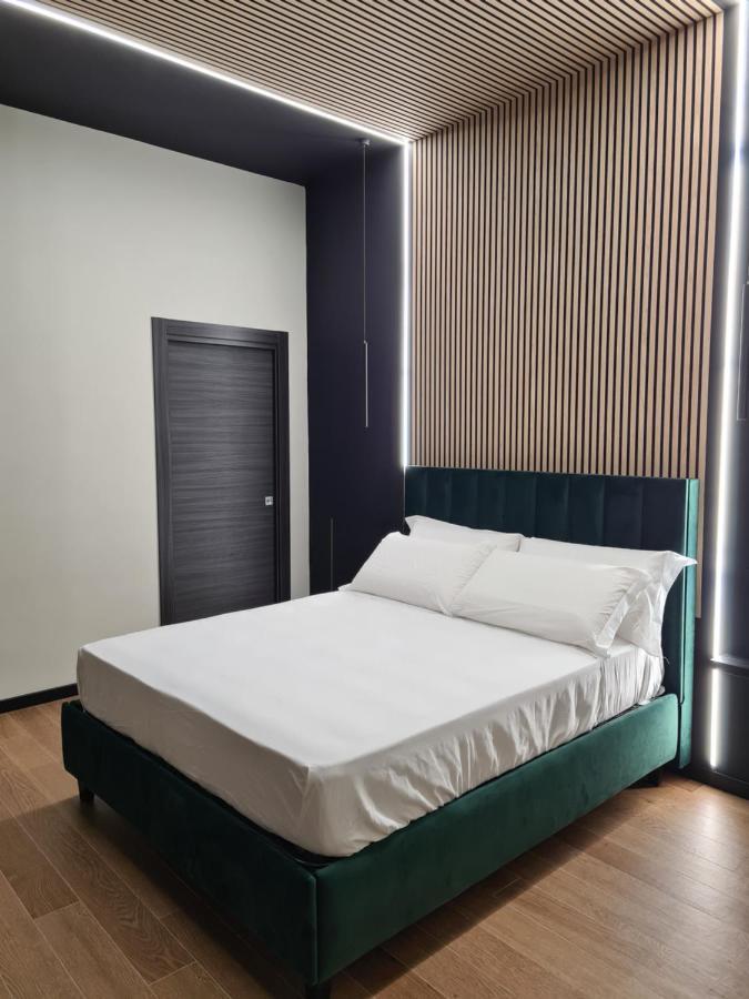 Chiatamone Luxury Home เนเปิลส์ ภายนอก รูปภาพ