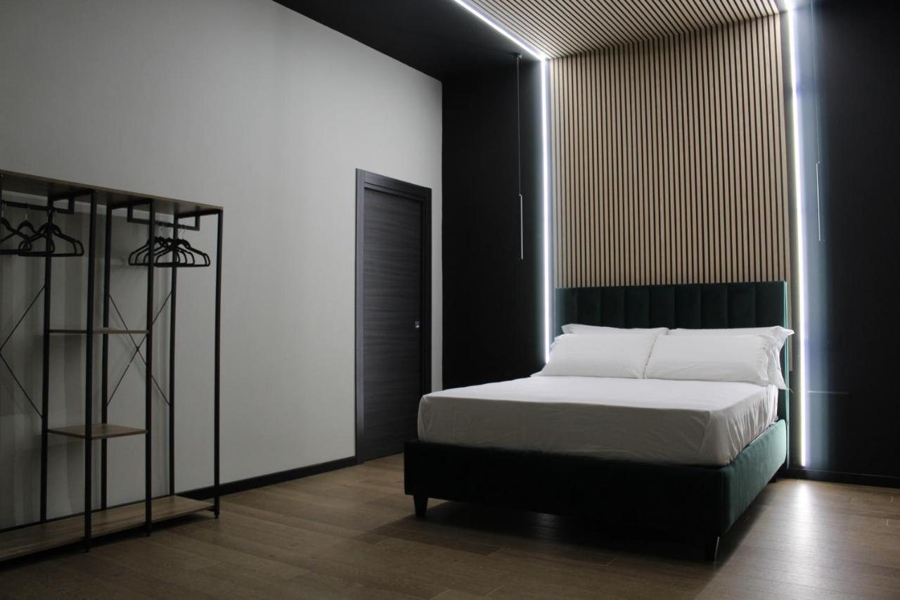 Chiatamone Luxury Home เนเปิลส์ ภายนอก รูปภาพ