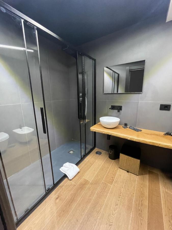Chiatamone Luxury Home เนเปิลส์ ภายนอก รูปภาพ