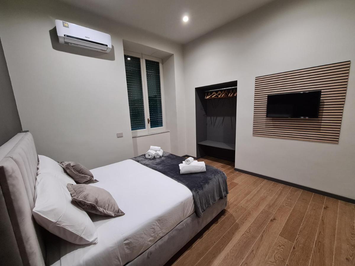 Chiatamone Luxury Home เนเปิลส์ ภายนอก รูปภาพ